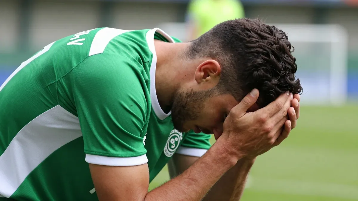 Bala Town's unbeaten start to the FAW Championship season ended with a 1-0 home defeat to Newtown, dropping them to...